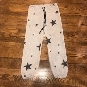 Miley and Joey star pants.